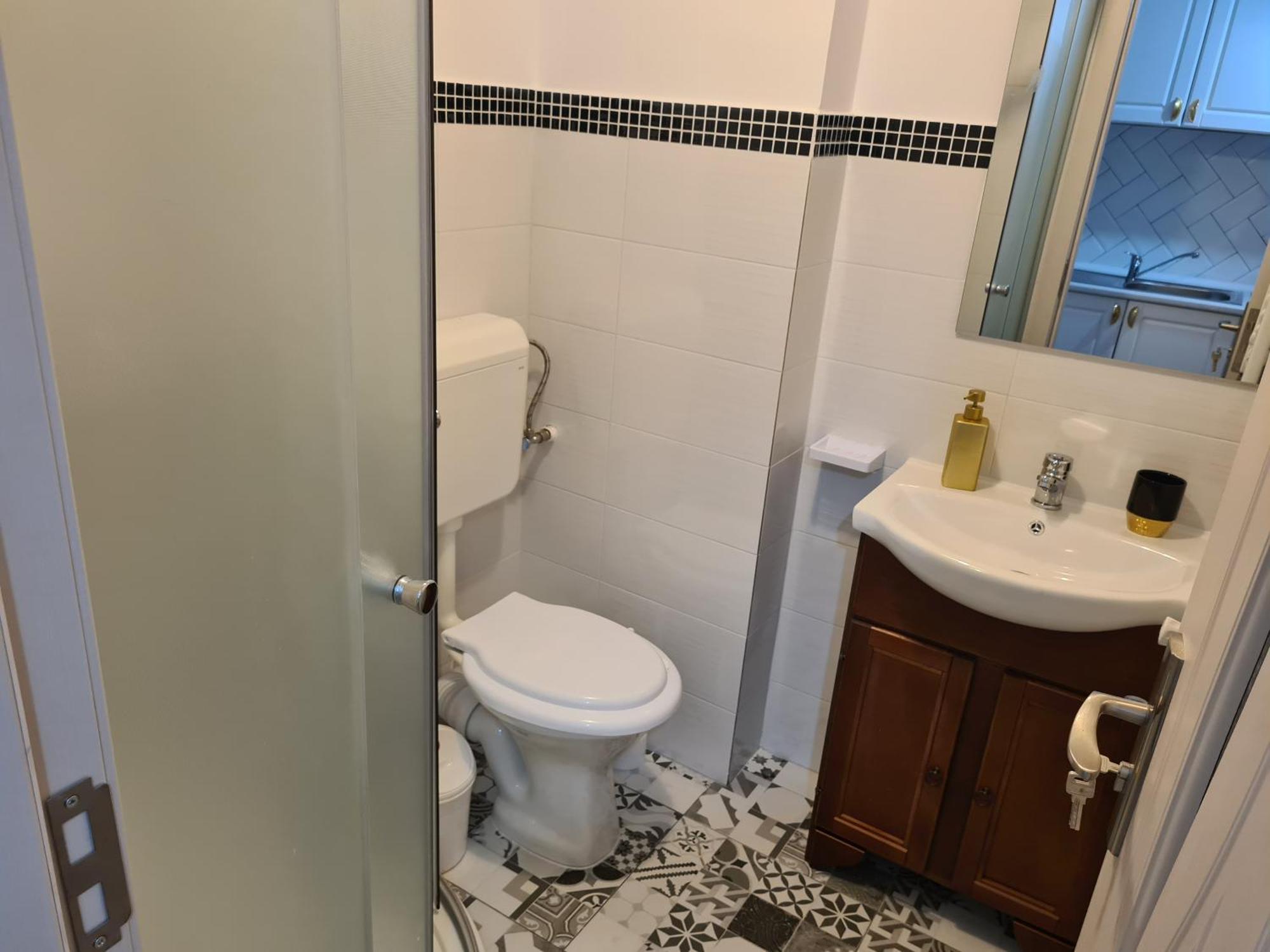 Luxury Mall First Apartments Бакеу Екстер'єр фото
